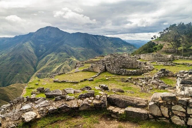 Sipán-Kuélap-y-Cajamarca.jpeg