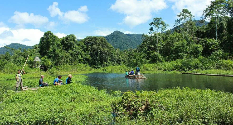 Tour-Iquitos-Ecoturismo-ExplorTambos-Manú-Tours