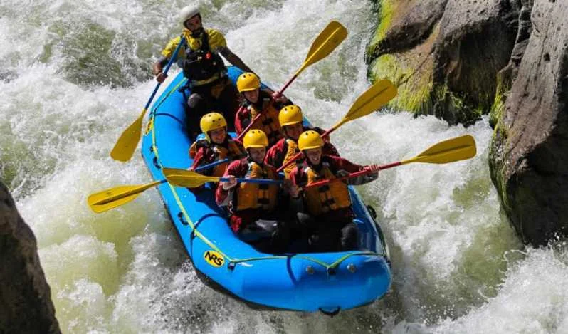 Tour-Rafting-en-la-Sierra-del-Perú-2