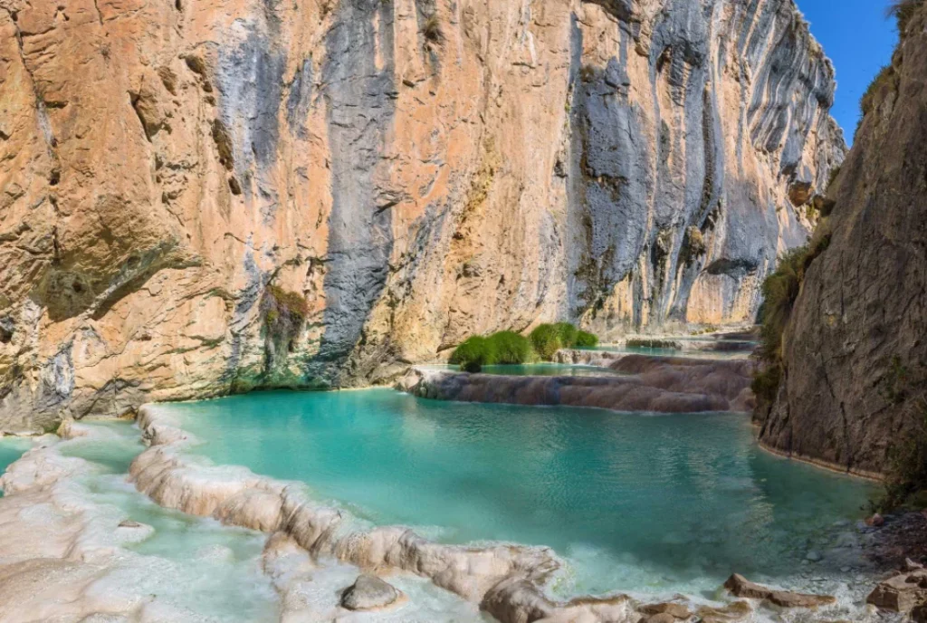 Vuelos-a-Ayacucho-–-Vuelos-en-Perú