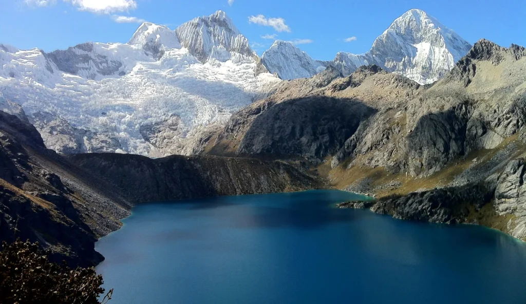 Caminata-Los-Cedros-Alpamayo-Santa-Cruz