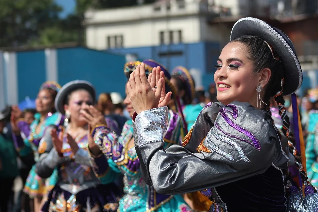 Carnavales-festivales-en-peru