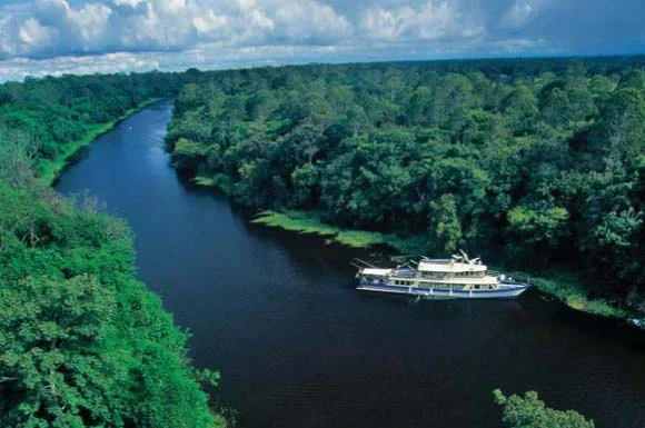 Crucero-Amazónico-por-el-Río-Tapiche