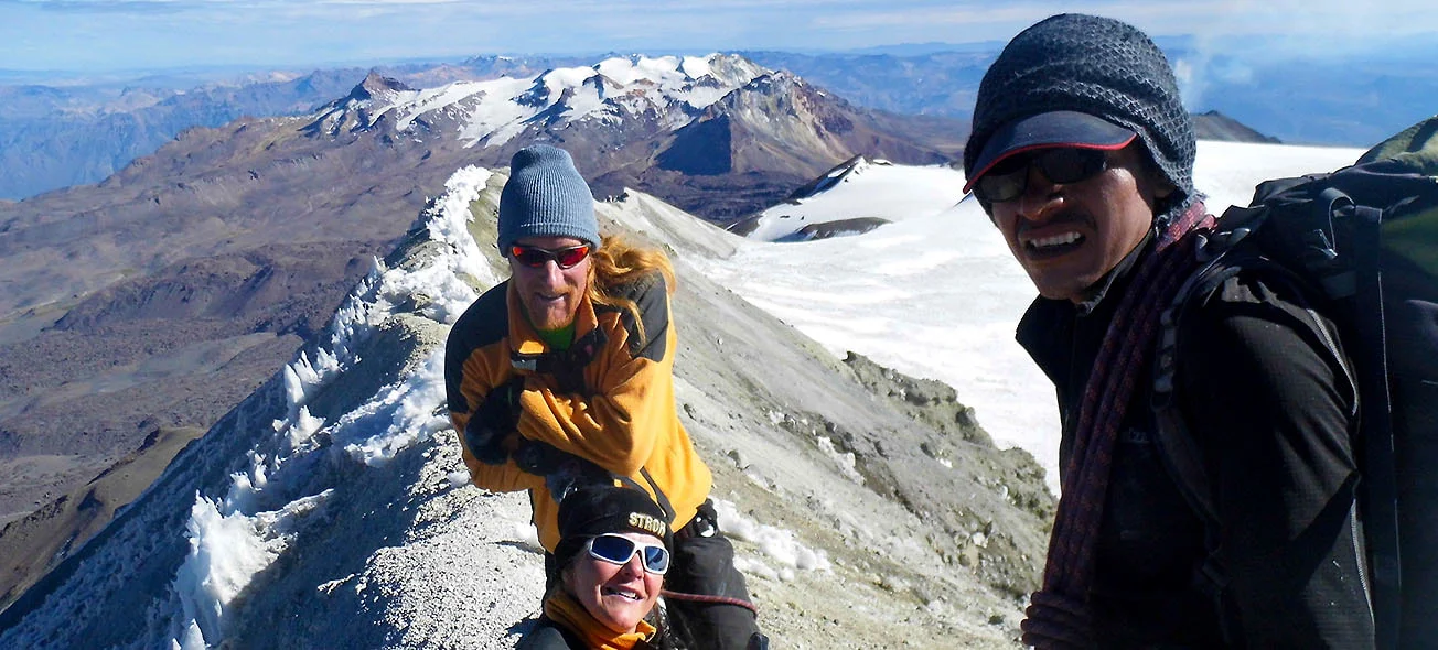Andinismo-en-el-Nevado-Ampato